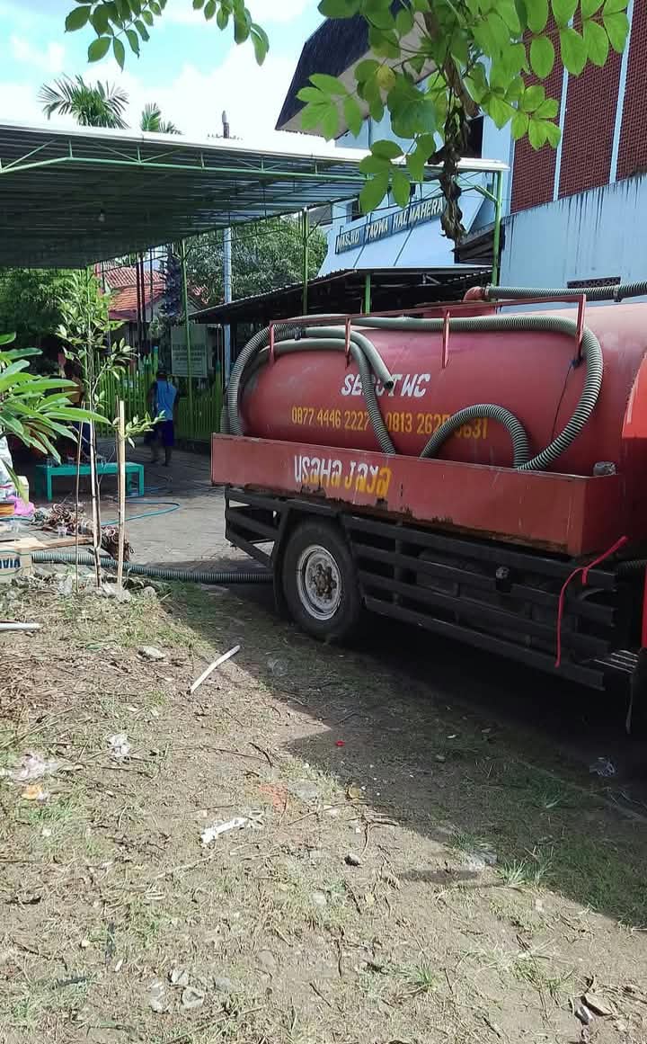 Dokumentasi Sedot WC USAHA JAYA Semarang