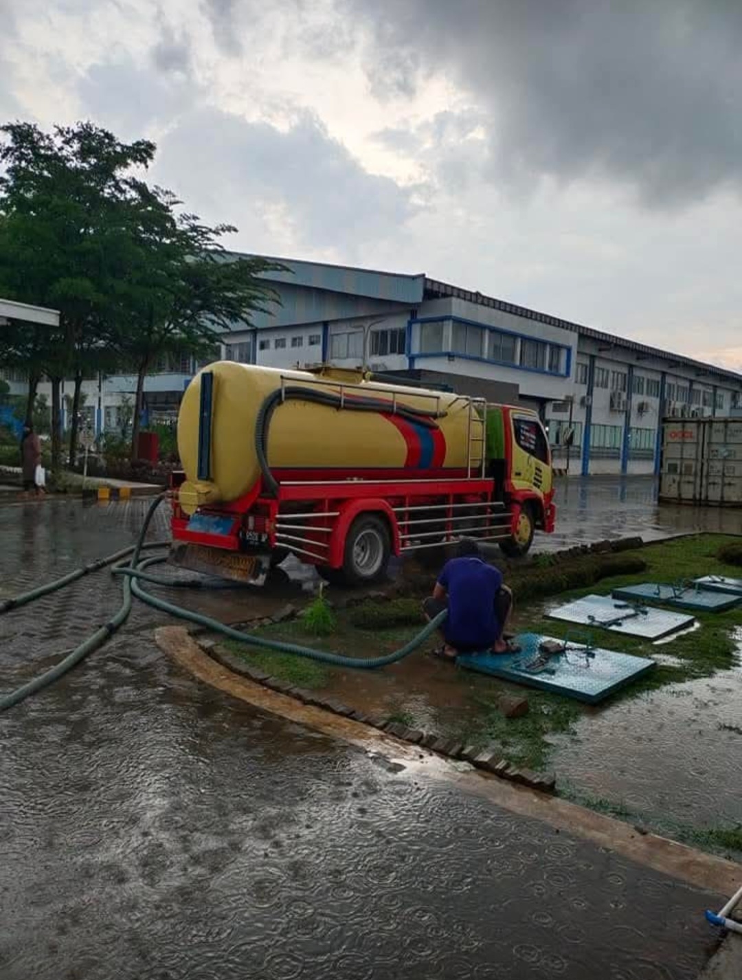 Dokumentasi Jasa Sedot WC USAHA JAYA Semarang